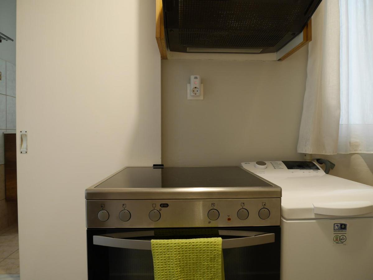 Porto Plaza City Center Apartment Ac/Wifi Heraklion Exteriör bild