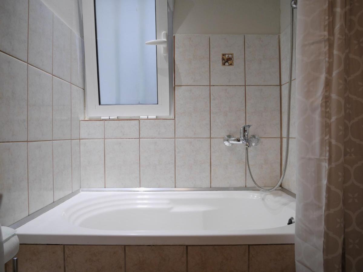 Porto Plaza City Center Apartment Ac/Wifi Heraklion Exteriör bild